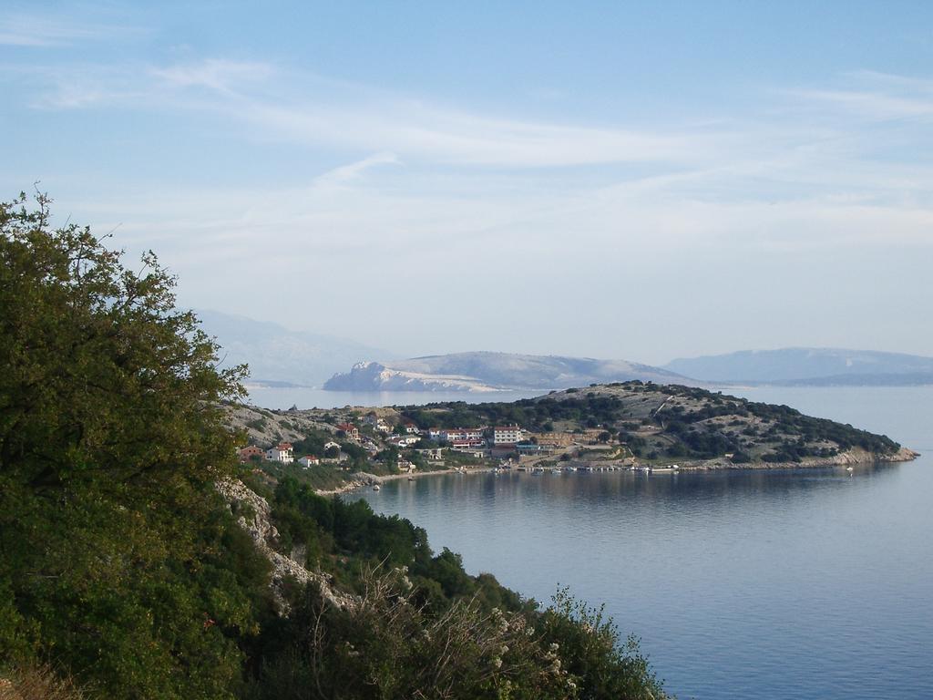 Rooms Nadia Stara Baška Εξωτερικό φωτογραφία